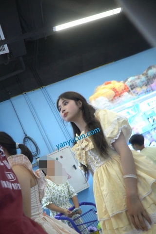 kc1615（空城原创）精致妆容公主裙可爱小姐姐，干净白N包裹翘臀